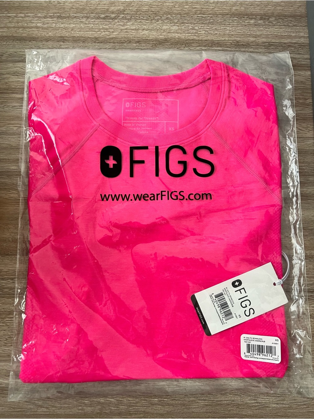 Figs Rapid Response Pink Short Sleeve Seamless Salta Underscrub